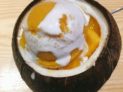 芒果椰皇雪山-东记甜品(佛山总店)