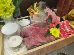 -铭牛烧肉·和牛海鲜自助(高新月牙湖店)