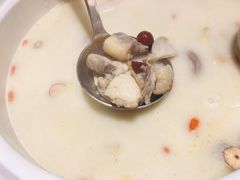 -煲大王猪肚鸡·椰子鸡火锅(红谷滩万达店)