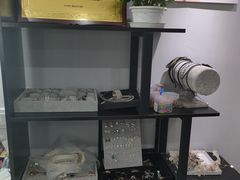 -ME觅妆·定制美妆·彩妆私教(菱角湖店)