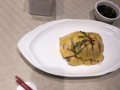 -品悦酒店(三林古镇店)