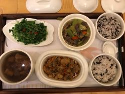 -莉泽月子中心(鹅潭汇店)