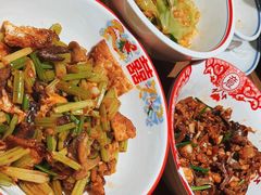 野花菌炒花猪肉-实在湘·大碗土菜(竹料店)