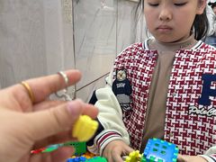 -茂菊口腔连锁(浦东南路店)