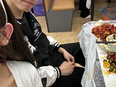 -老班长·小龙虾·鲜货烧烤大排档(金街美地店)