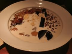 -RUXU入续糖水铺与包(卓悦中心店)
