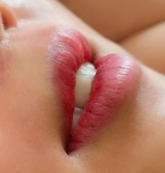 -十三美学·半永久纹眉纹唇·野生眉