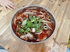 -张家羊肉汤粉小吃店