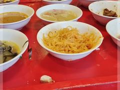 -蓝田九大碗民俗食府(蓝田店)