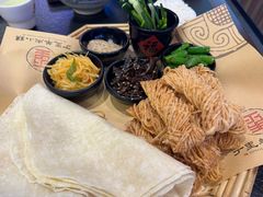 -丁里羊肉小镇(天鹅湖总店)