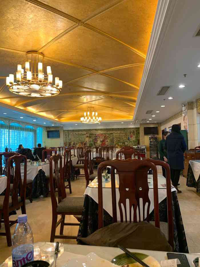 汗腾格里·风味餐厅(新疆大厦店)