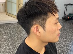 -即型男士理发工作室