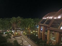 -三亚湾海居铂尔曼度假酒店