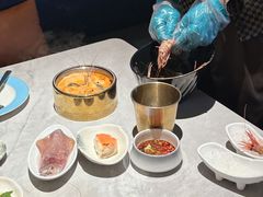 -雍容荟帝王蟹活龙虾展台自助(IFS黑金店)