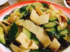 秘制豆皮黄瓜-炙热童年·老北京炙子烤肉(南锣鼓巷店)