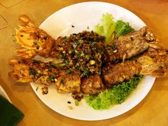 -大树下海鲜饭店