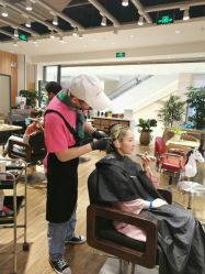 -Mentor Hair Salon