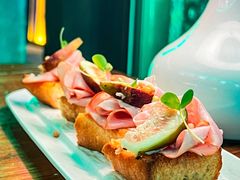 -Famous肥猫墨西哥音乐餐吧(五棵松华熙LIVE店)