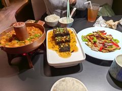 -桥边小楼·手工云南菜·古城观景小楼
