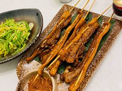 爆油猪皮炸五花肉-浩海火燒雲傣家菜(芮欧百货店)