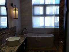 android_upload_pic-月亮河温泉度假酒店