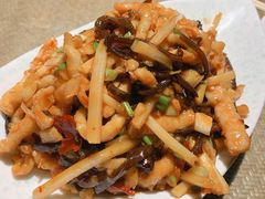鱼香肉丝-渝信川菜 · 川味家常菜(长安店)