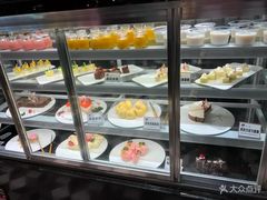 -钱小奴海鲜自助黑金店(杭州滨江龙湖店)