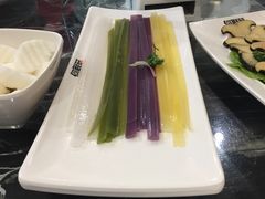 -何鲜菇火锅(大营盘店)