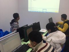 -童程童美·信息学竞赛·乐高机器人编程(长宁来福士校区)