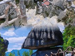 -梭布垭石林景区