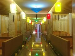 -水立方国际汤泉(六一中路店)