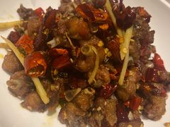 -鱼鲜饭香·招牌汽锅剁椒鱼头王