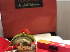-Salon de The de Joel Robuchon(外滩18号店)