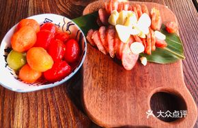 Plum-Marinated Tomato