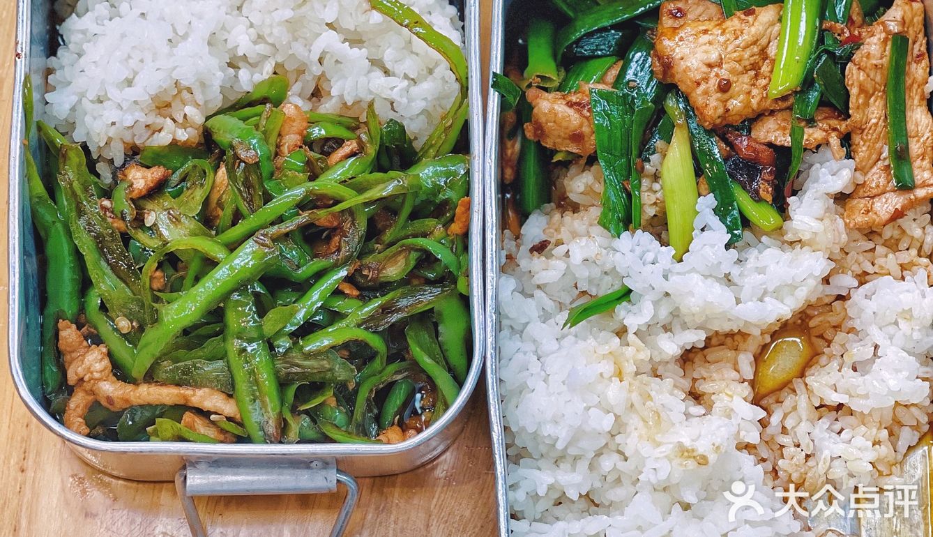 成都|超级有年代感,分分钟爷青回的食堂铁皮饭盒