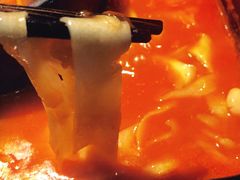 -老牌坊云南鱼豆花火锅(哈西万达店)