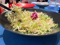 帕玛森芝士佐七色沙拉-馋遇江南·精致湖景雅宴(东方之门店)