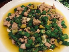 -万重锦·人文川菜馆(骡马市店)