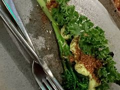 西兰花佐牛油果酱-BOR Eatery(安福路店)