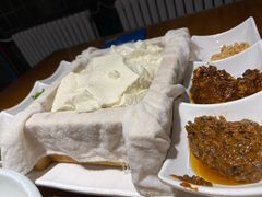 -95号酱骨·一块豆腐(展春园西路店)