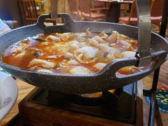 -老滇山寨•云南特色菜•地方菜•民族风情歌舞表演(金碧店)