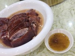 -鹏城人家海鲜酒家·23年老字号(较场尾店)