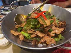 黑鸡枞菌炒肉-渔语鱼酸菜鱼新川菜(来福士店)