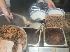 -叶新小吃店(来凤小区总店)