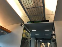 -龙阳路磁悬浮列车总站-停车场