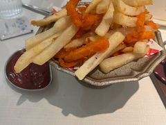 -春树下·树屋花房西餐厅(罍街AS1980店)