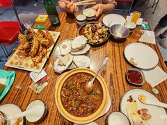 -蚝堡海鲜·威海菜·海肠捞饭·烧烤·亚洲吃蚝公司(幸福门店)
