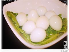 鹌鹑蛋-外婆桥流水旋转自助火锅