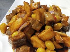 杏鲍菇彩椒牛肉粒-頂好酒家·经典粤菜(海信广场店)