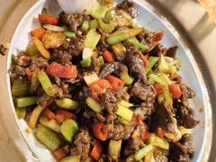 小炒黄牛肉-魏铭鱼头捞饭(晋阳路店)